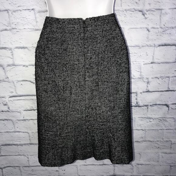 Petite Black White A. Taylor Skirt - Picture 2 of 7